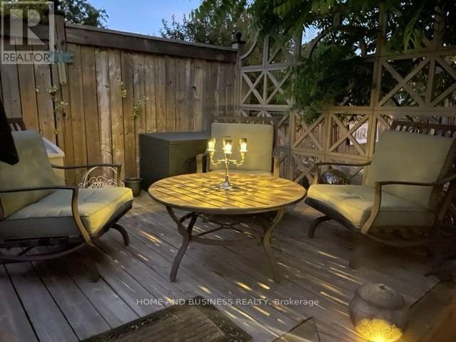 8 Sora Drive, Mississauga, Ontario  L5M 1B2 - Photo 30 - W13165380