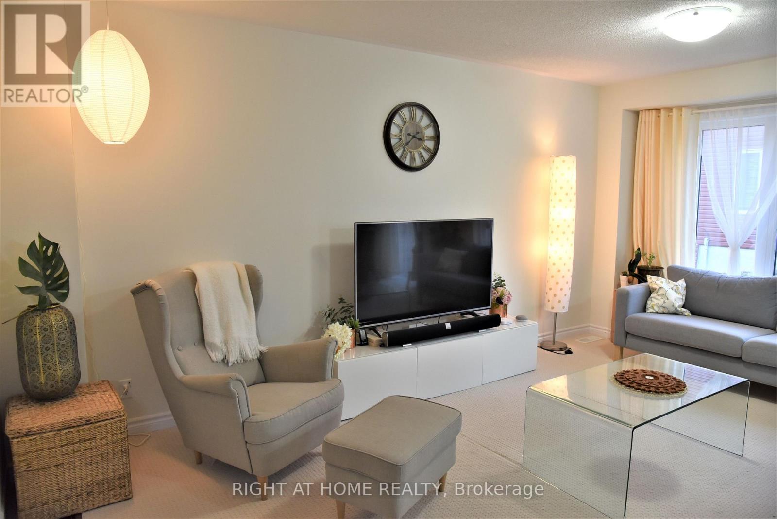 98 Nearco Gate, Oshawa, Ontario L1L 0J5 - Photo 8 - E13165274