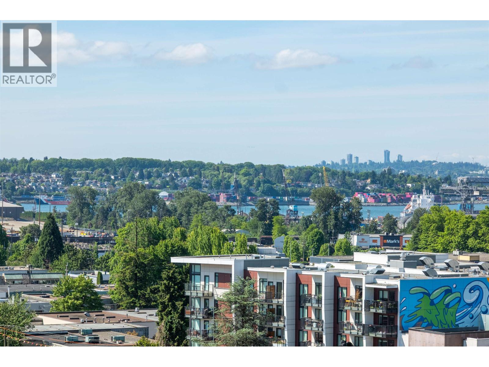 1107 1550 Fern Street, North Vancouver, British Columbia  V7J 0A9 - Photo 4 - R3125395