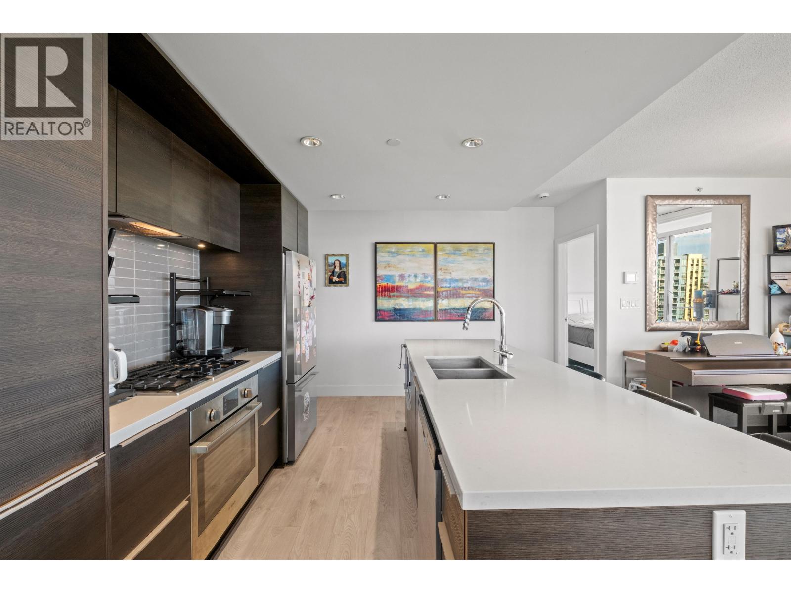 1107 1550 Fern Street, North Vancouver, British Columbia  V7J 0A9 - Photo 14 - R3125395