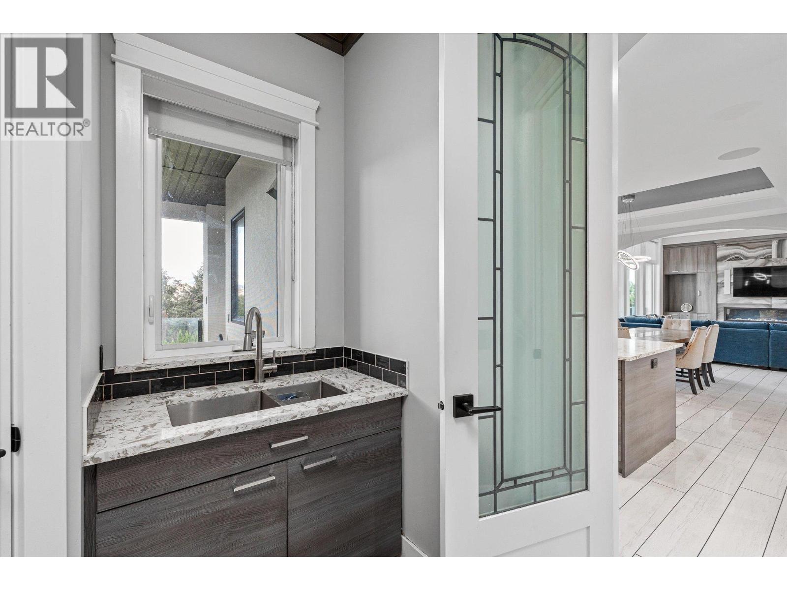 781 Wallace Road, Kelowna, British Columbia  V1X 4T5 - Photo 17 - 10388111