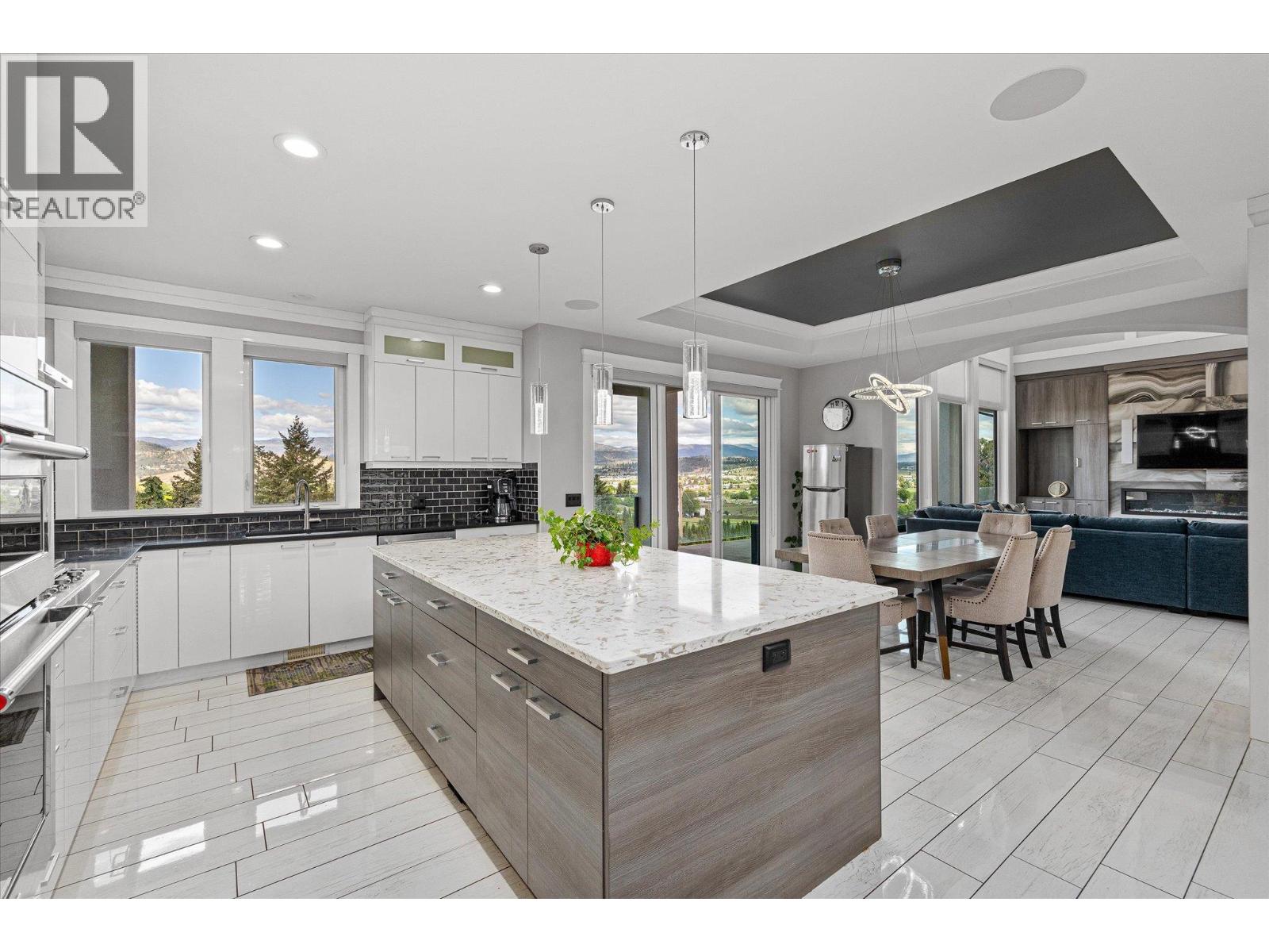 781 Wallace Road, Kelowna, British Columbia  V1X 4T5 - Photo 14 - 10388111