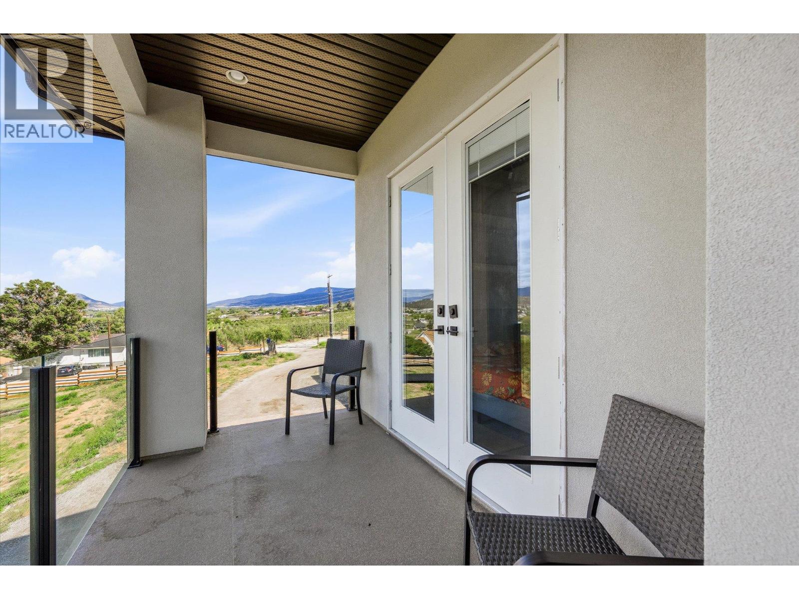 781 Wallace Road, Kelowna, British Columbia  V1X 4T5 - Photo 28 - 10388111