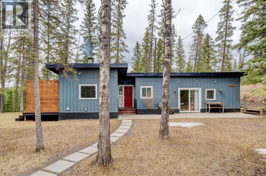 84 Burney, Bragg Creek, Alberta  T0L 0C5 - Photo 1 - A2309483