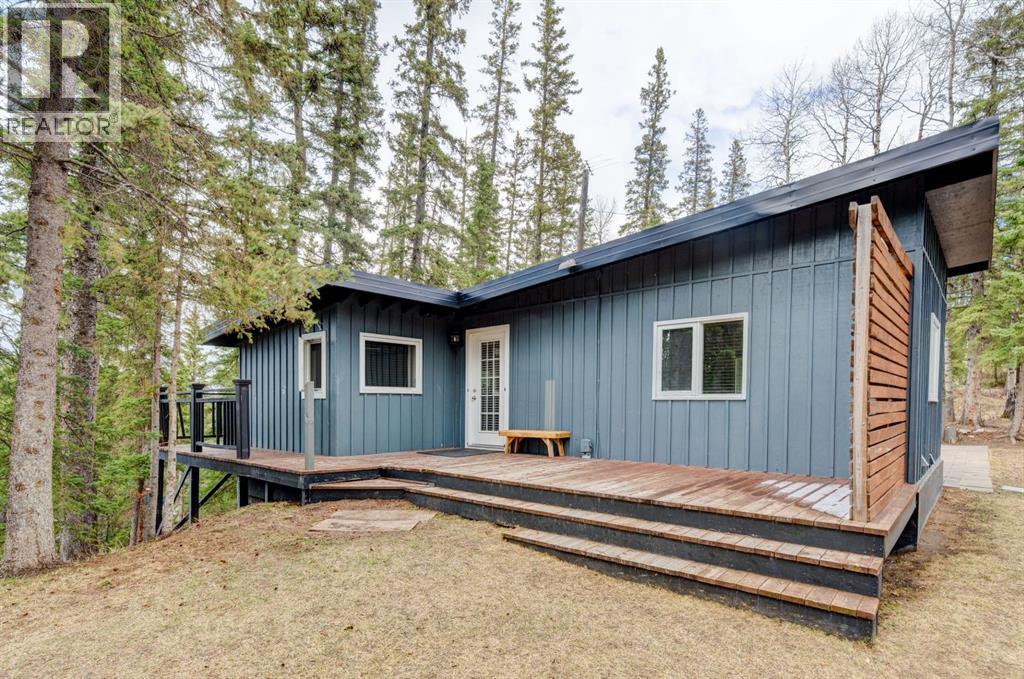 84 Burney, Bragg Creek, Alberta  T0L 0C5 - Photo 33 - A2309483