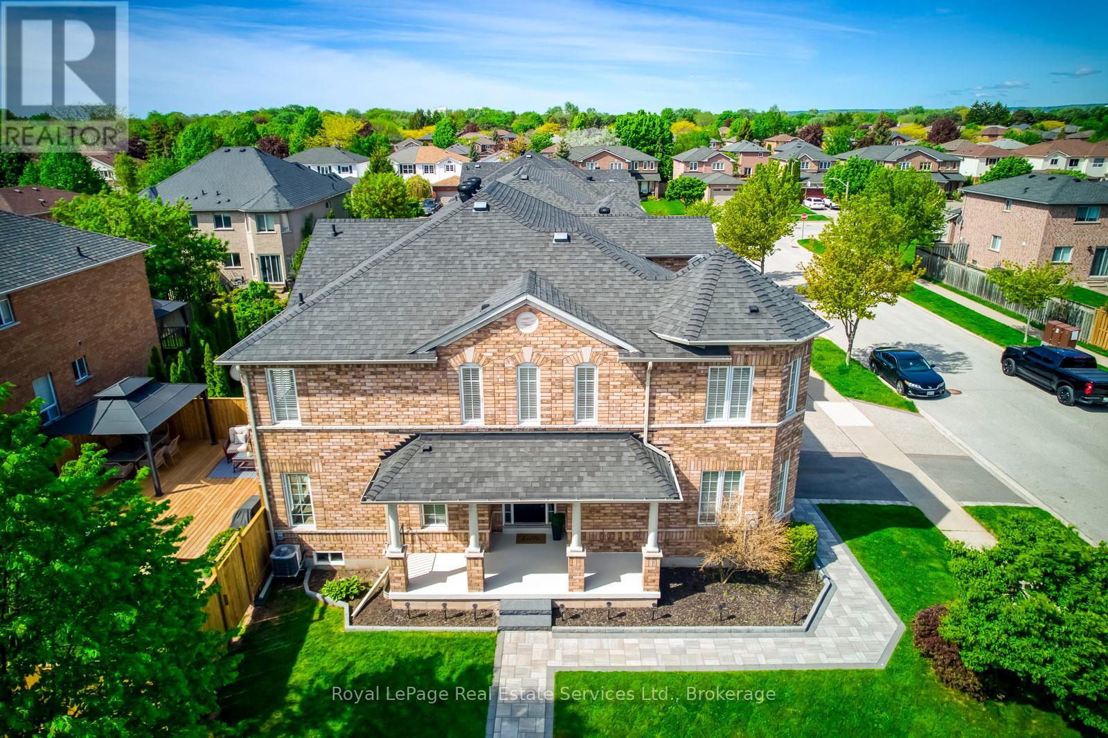5636 Emma Drive, Burlington, Ontario  L7L 6W7 - Photo 2 - W13165428