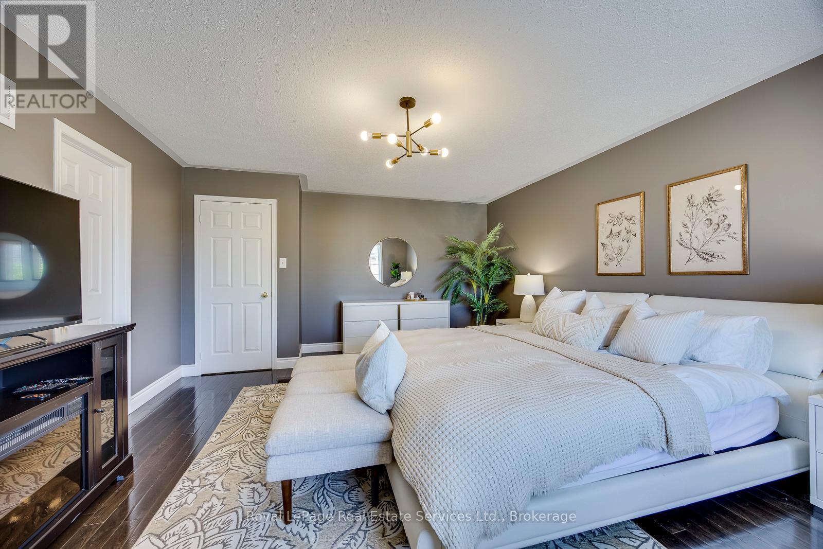 5636 Emma Drive, Burlington, Ontario  L7L 6W7 - Photo 23 - W13165428