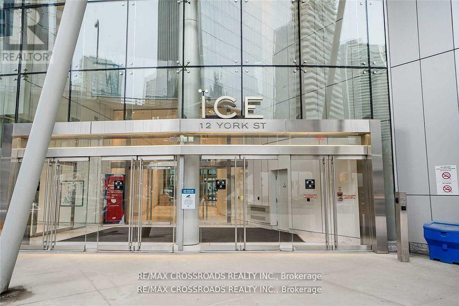 2709 - 12 YORK STREET, Toronto, Ontario