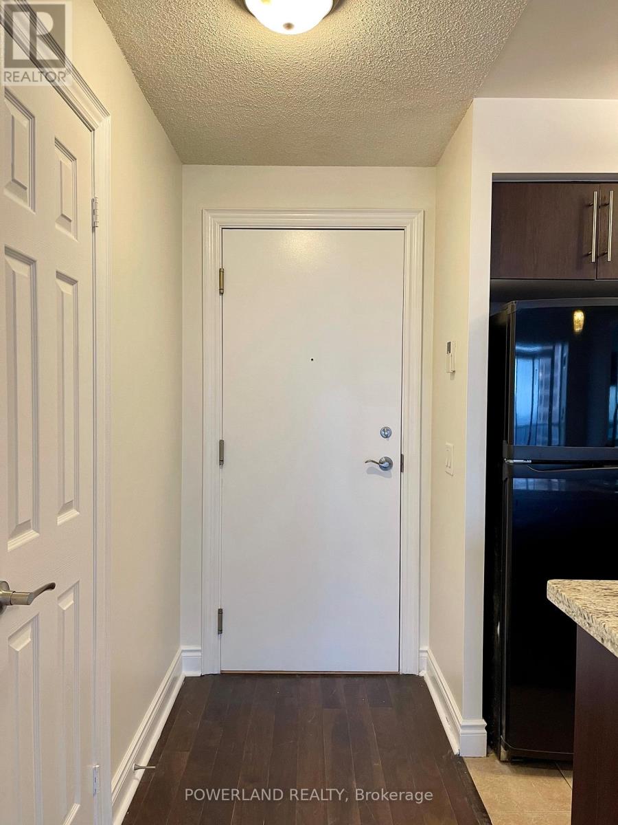 2325 - 25 Greenview Avenue, Toronto, Ontario  M2M 0A5 - Photo 3 - C13165432