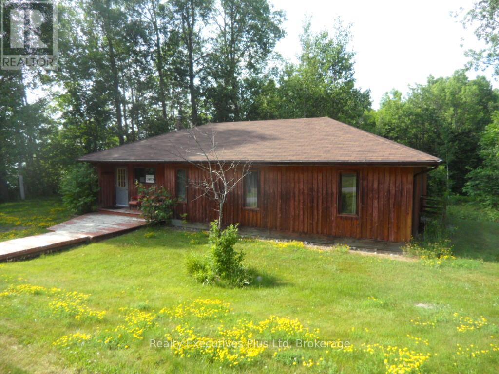 1330 Hwy 518 Highway W, Mcmurrich/monteith, Ontario  P0A 1Y0 - Photo 11 - X13165430