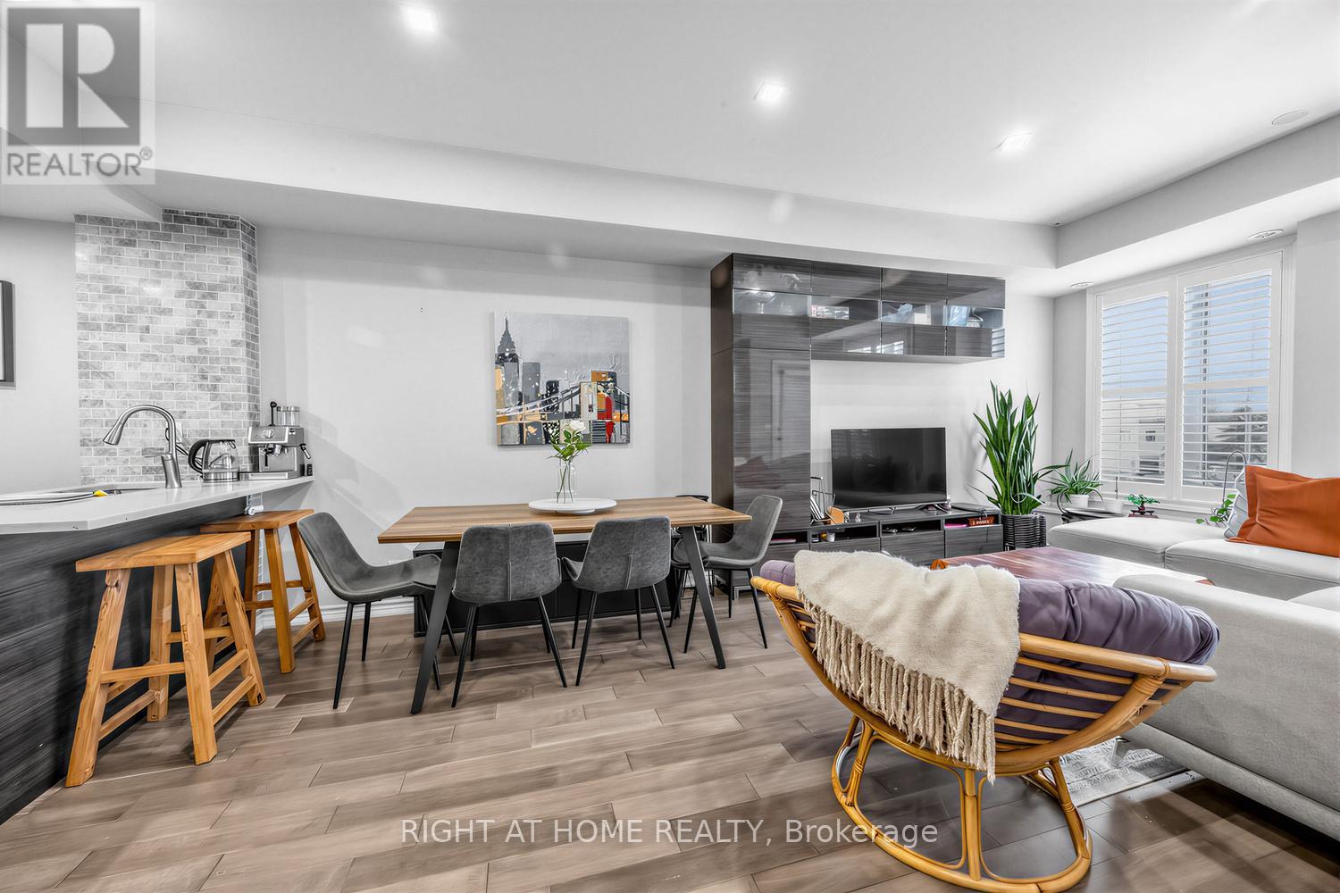 23 - 120 Twenty Fourth Street, Toronto, Ontario  M8V 0B8 - Photo 6 - W13131714