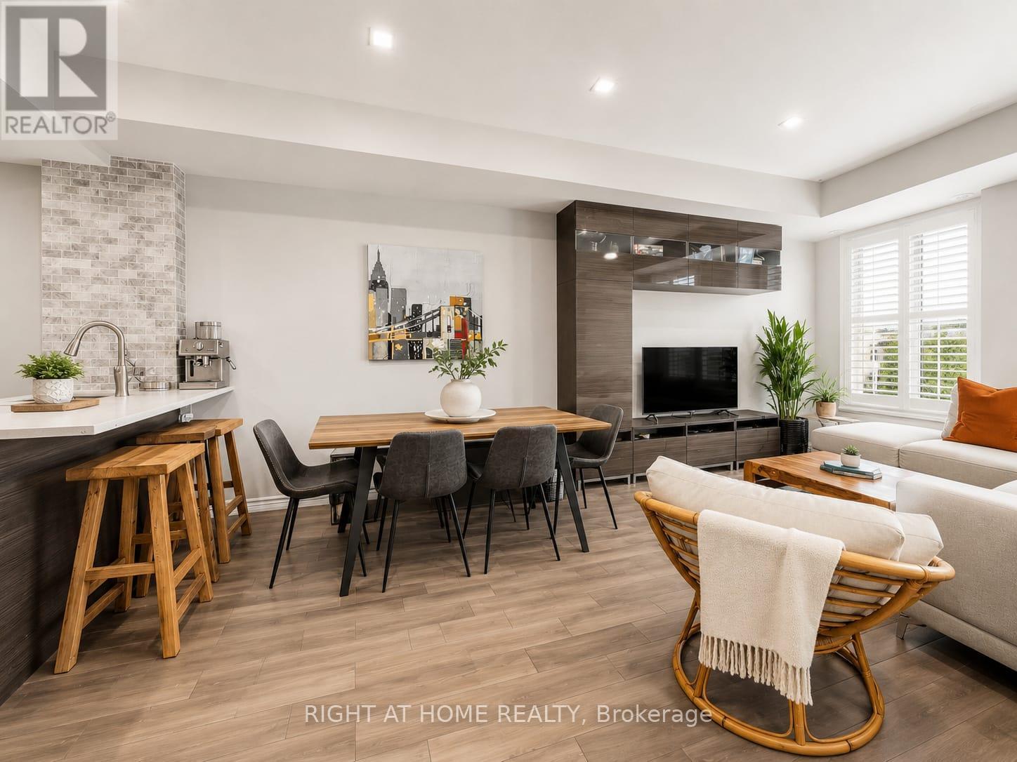 23 - 120 Twenty Fourth Street, Toronto, Ontario  M8V 0B8 - Photo 2 - W13131714
