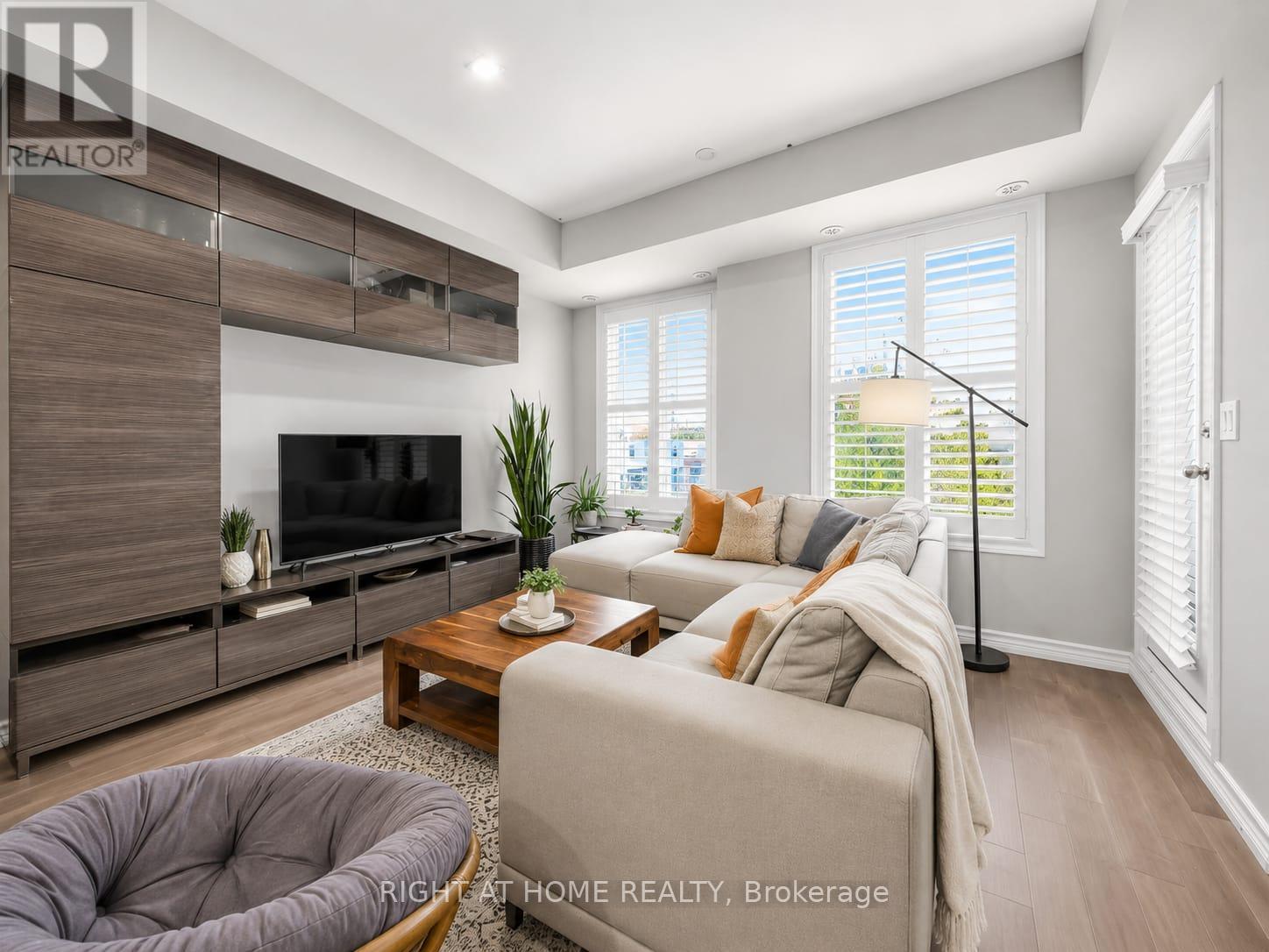 23 - 120 Twenty Fourth Street, Toronto, Ontario  M8V 0B8 - Photo 3 - W13131714