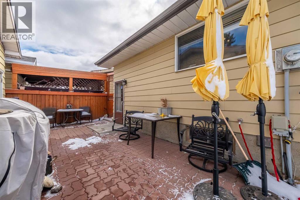 116 Dovercrest Way SE, Calgary, Alberta  T2B 2L9 - Photo 35 - A2305455