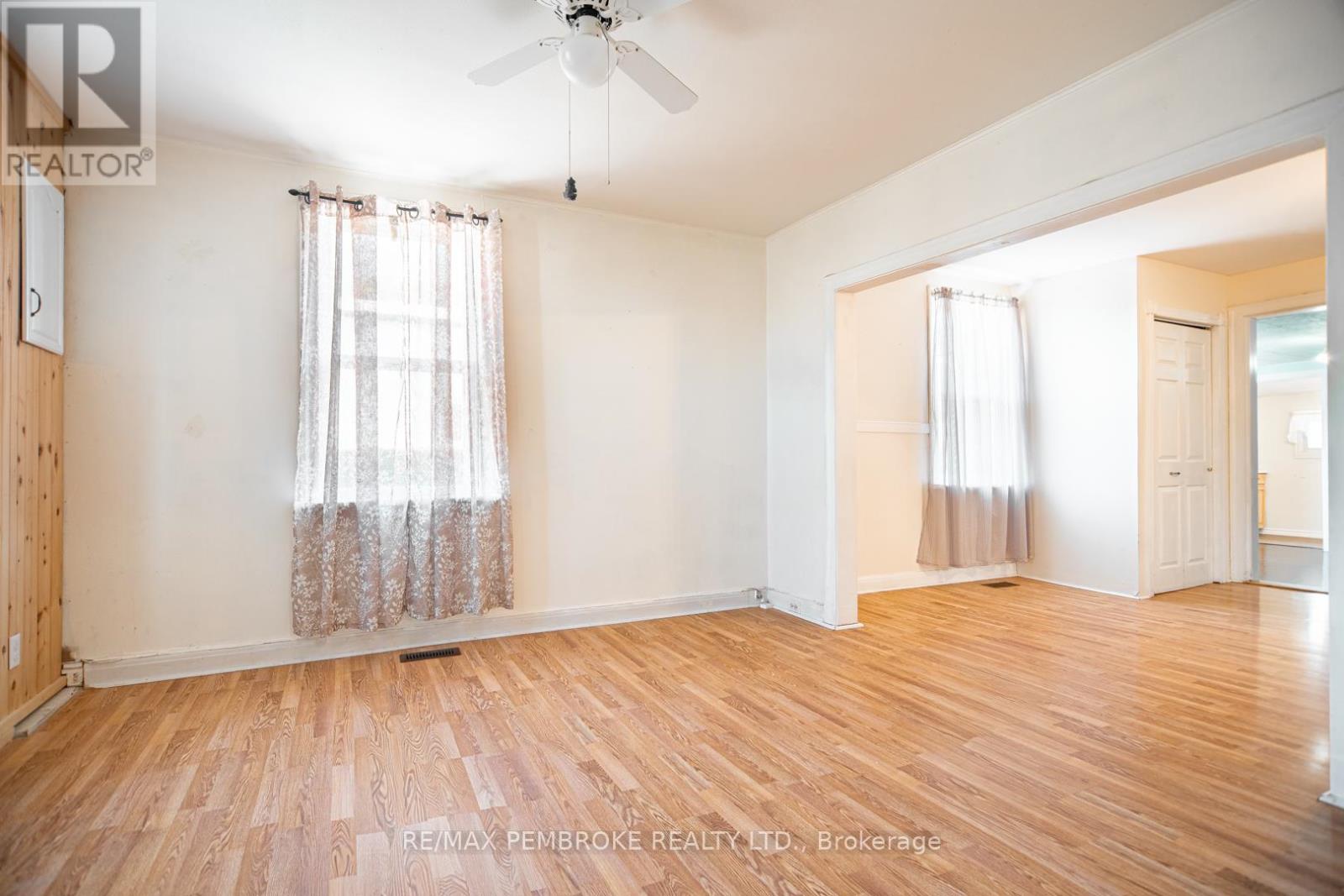 1008 Bronx Street, Pembroke, Ontario  K8A 6G5 - Photo 11 - X13165478