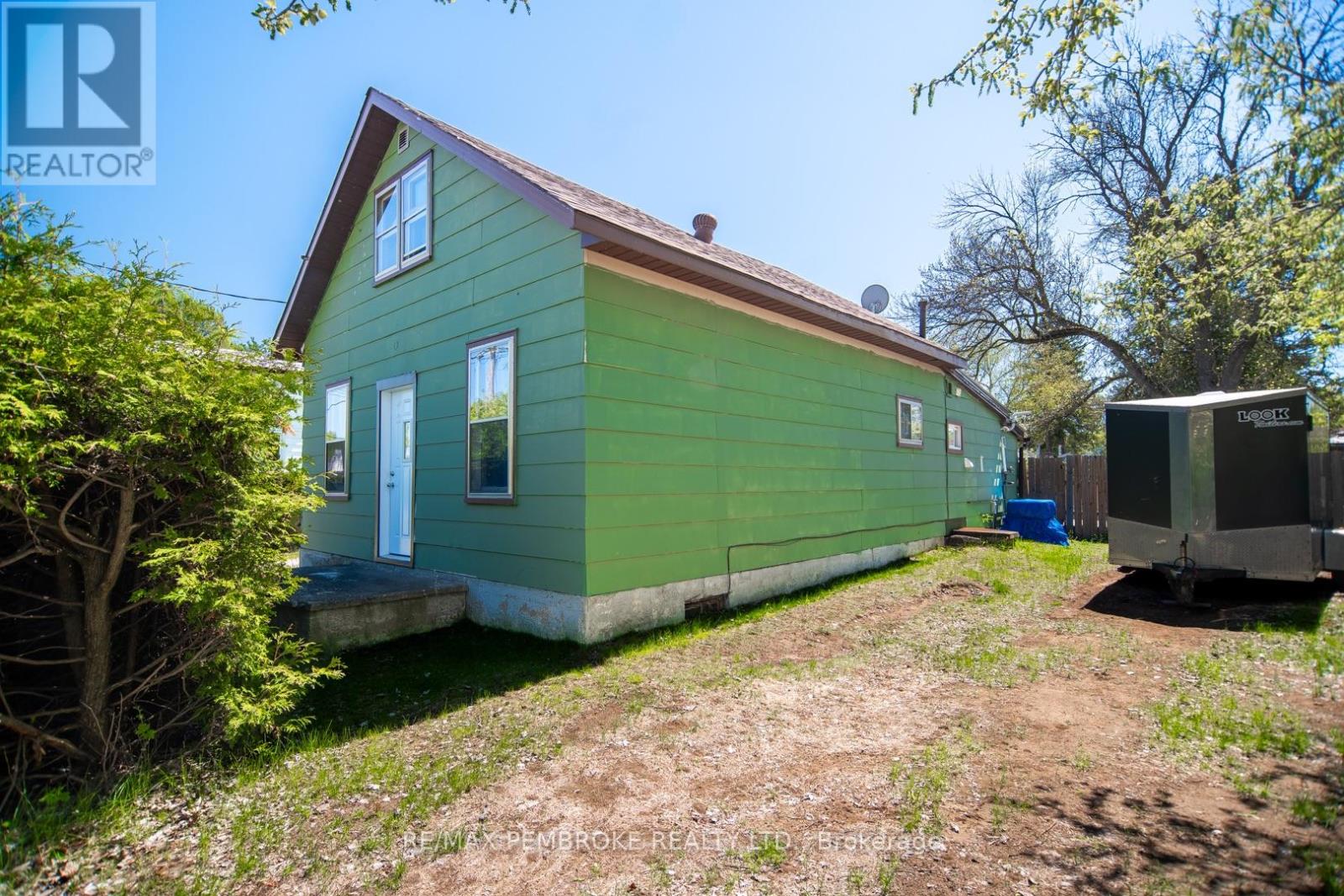 1008 Bronx Street, Pembroke, Ontario  K8A 6G5 - Photo 3 - X13165478