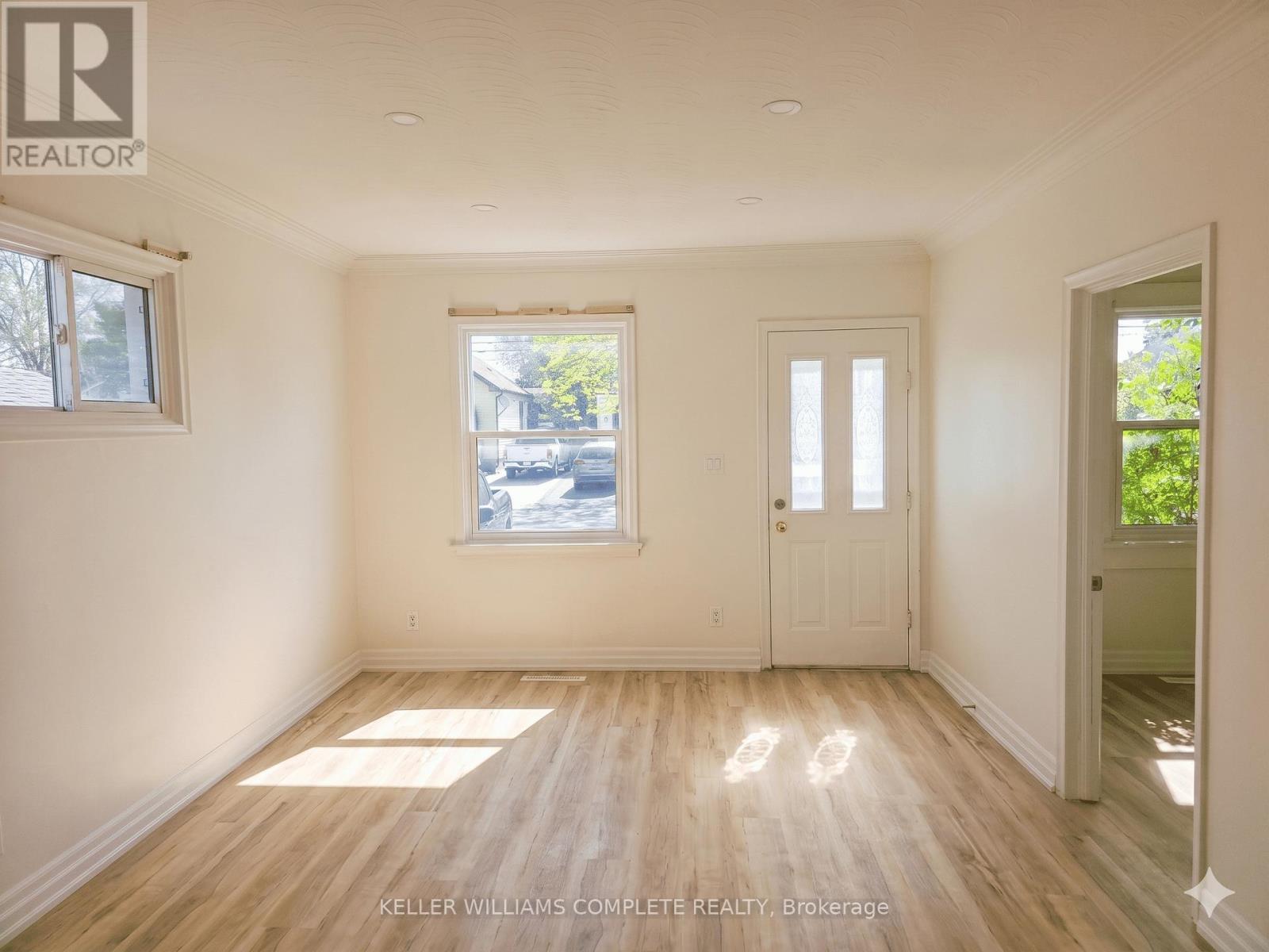 13 Marlborough Avenue, St. Catharines, Ontario  L2M 5T1 - Photo 5 - X13165446