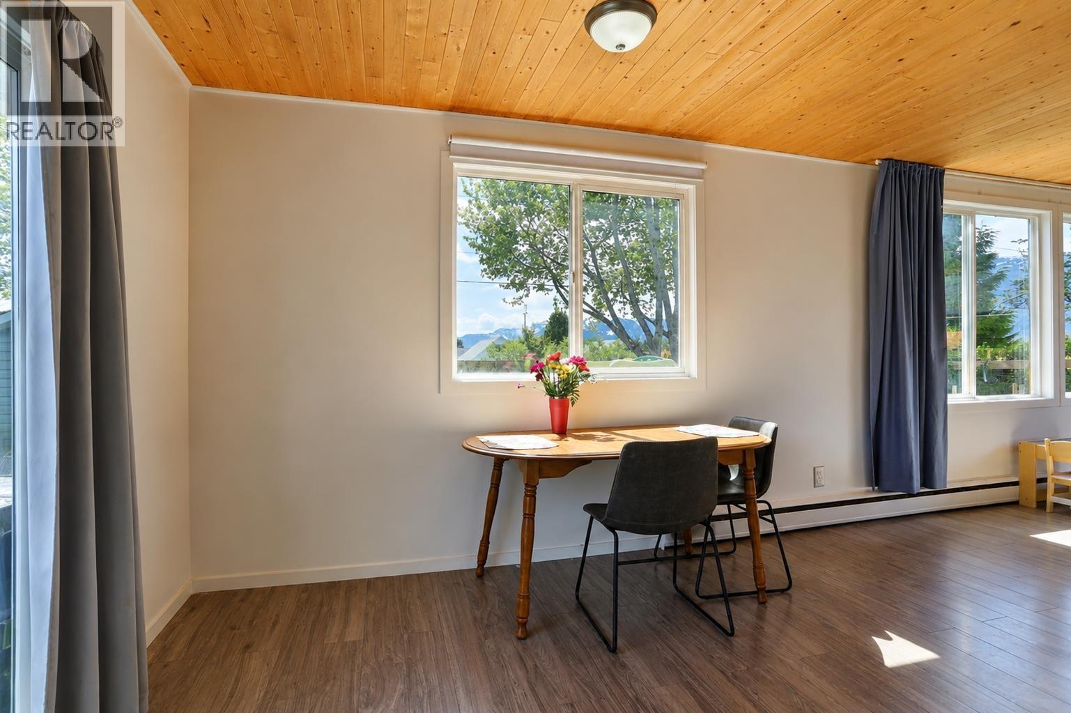 87 Swannell Street, Kitimat, British Columbia  V8C 1H2 - Photo 3 - R3127165