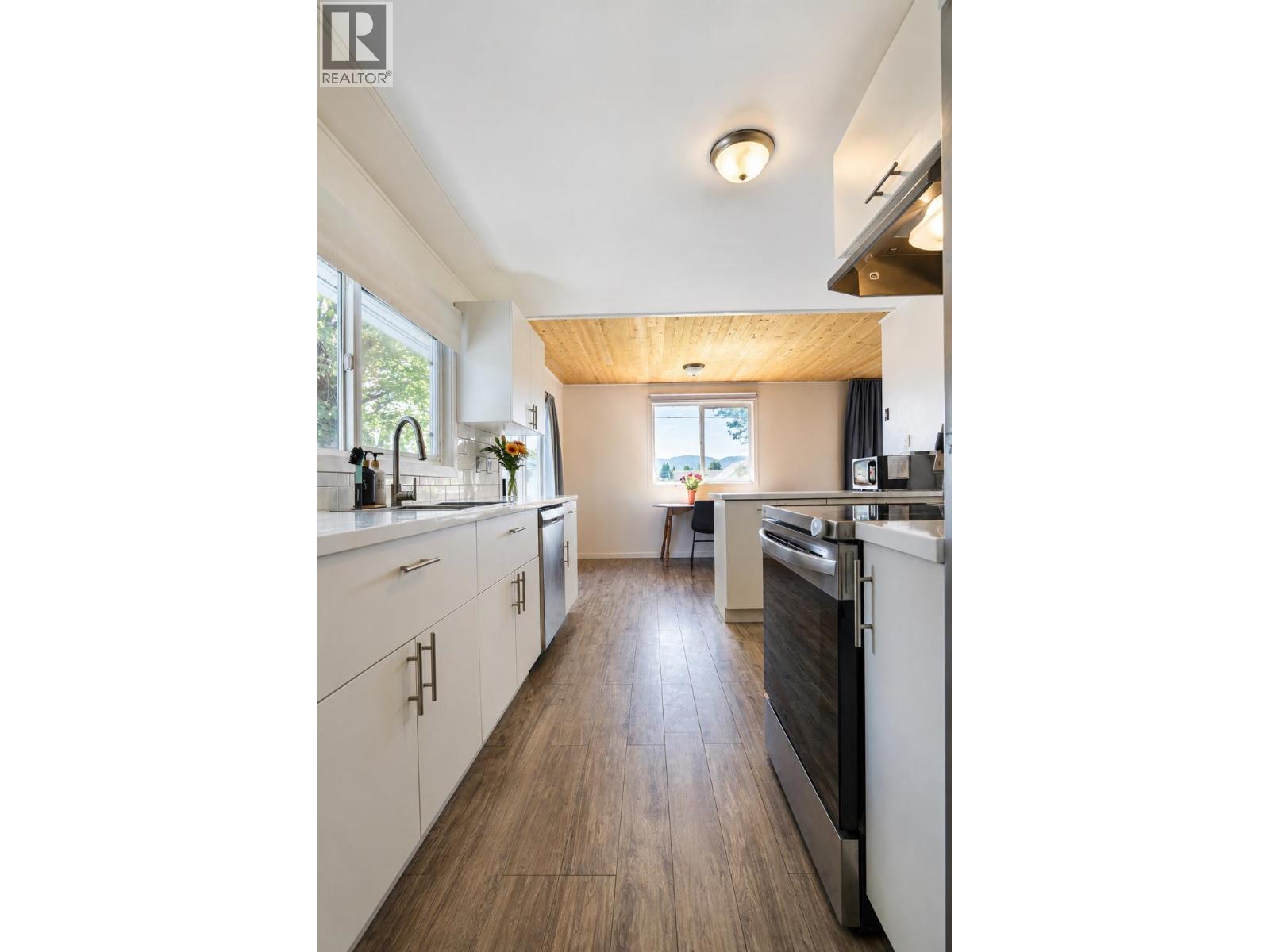87 Swannell Street, Kitimat, British Columbia  V8C 1H2 - Photo 5 - R3127165