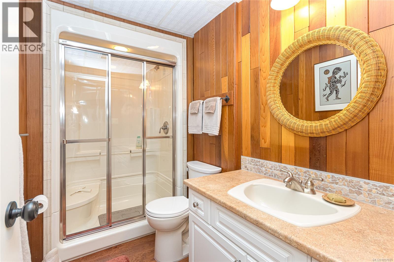 10210 Third St, Sidney, British Columbia  V8L 3B9 - Photo 31 - 1037931
