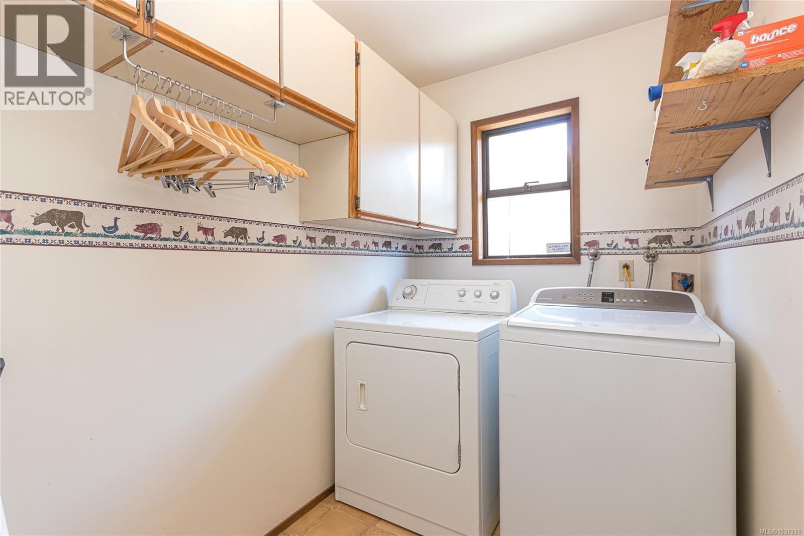 10210 Third St, Sidney, British Columbia  V8L 3B9 - Photo 33 - 1037931