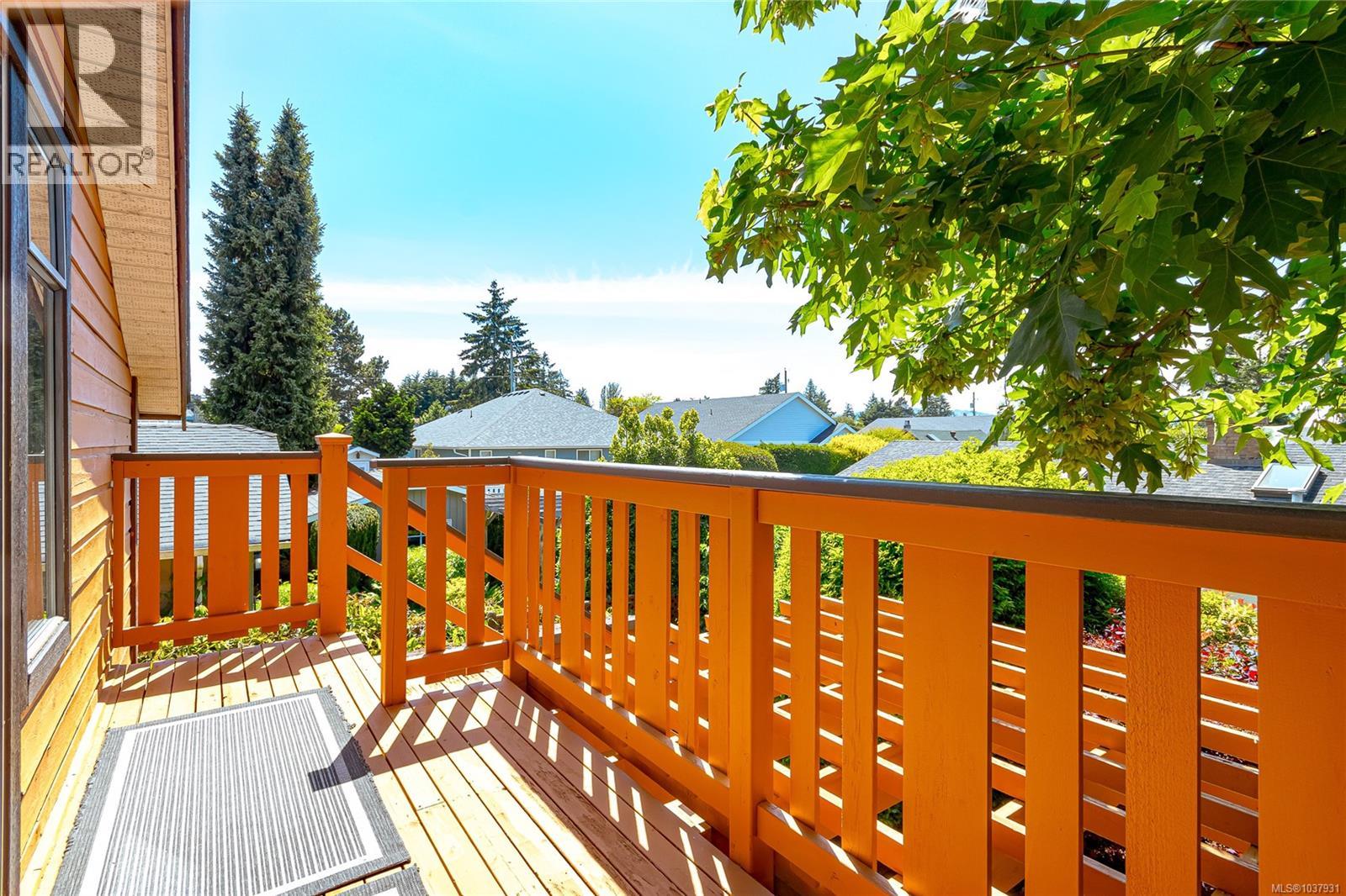 10210 Third St, Sidney, British Columbia  V8L 3B9 - Photo 34 - 1037931