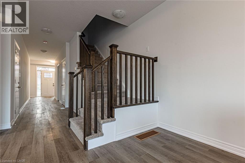 22 Oakdale Avenue Unit# Main&upper, St. Catharines, Ontario  L2P 2B4 - Photo 21 - 40830183