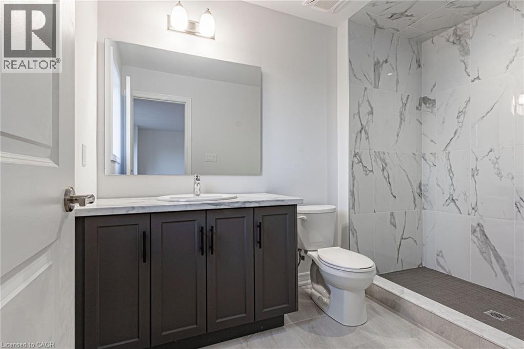 22 Oakdale Avenue Unit# Main&upper, St. Catharines, Ontario  L2P 2B4 - Photo 27 - 40830183