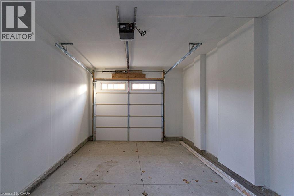 22 Oakdale Avenue Unit# Main&upper, St. Catharines, Ontario  L2P 2B4 - Photo 45 - 40830183