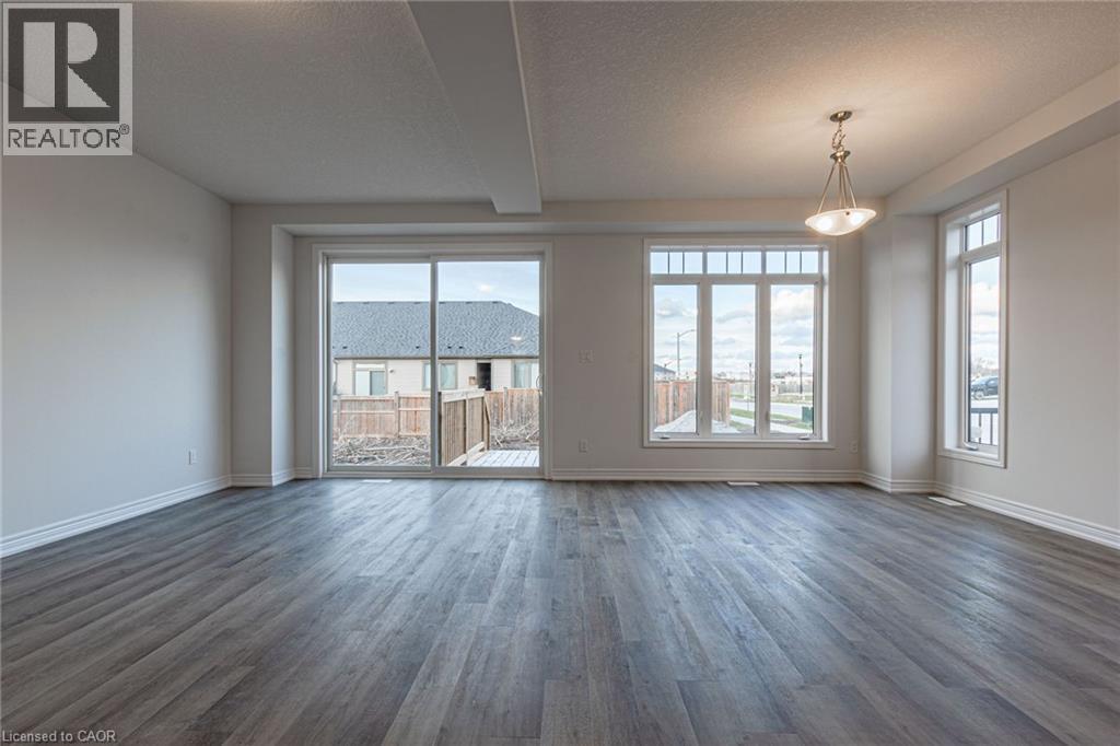 22 Oakdale Avenue Unit# Main&upper, St. Catharines, Ontario  L2P 2B4 - Photo 9 - 40830183