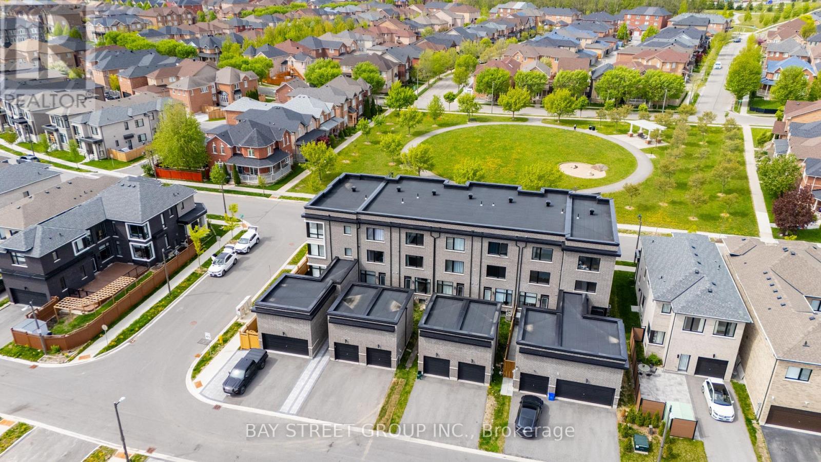 223 Webb Street, Markham, Ontario  L6B 0V5 - Photo 3 - N13165434