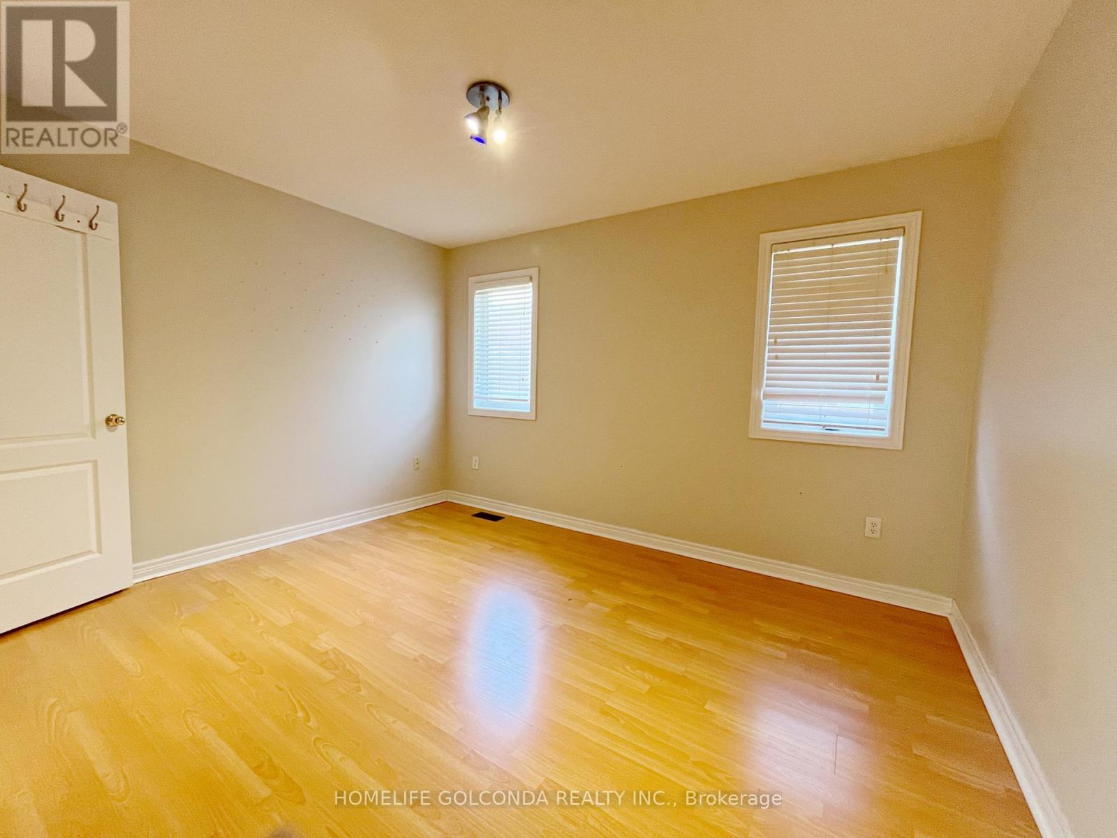 28 Barnstone Drive, Markham, Ontario  L6E 2B3 - Photo 13 - N13165476