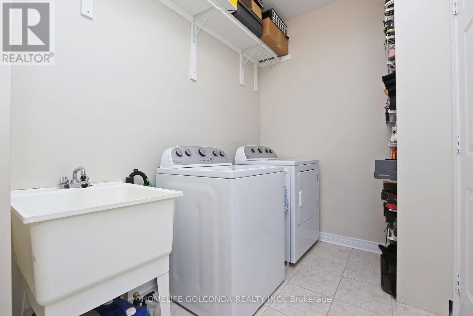 28 Barnstone Drive, Markham, Ontario  L6E 2B3 - Photo 14 - N13165476