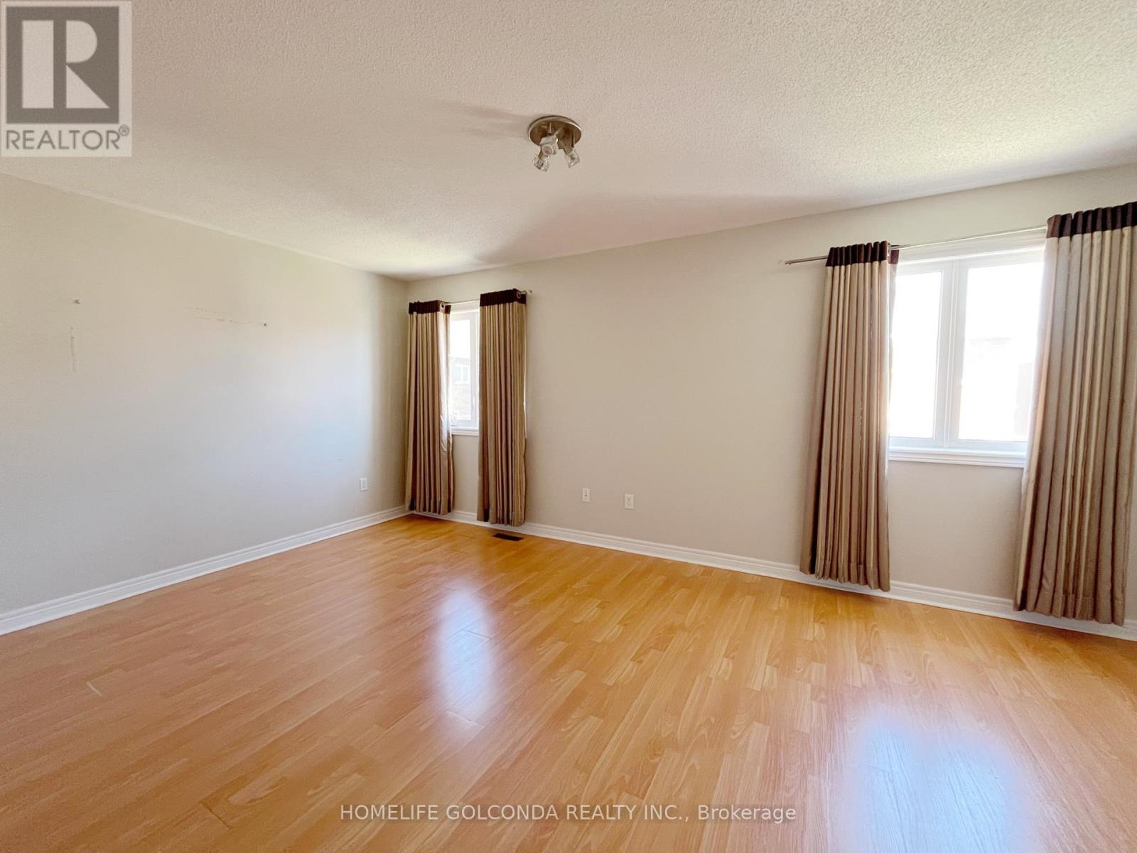 28 Barnstone Drive, Markham, Ontario  L6E 2B3 - Photo 8 - N13165476