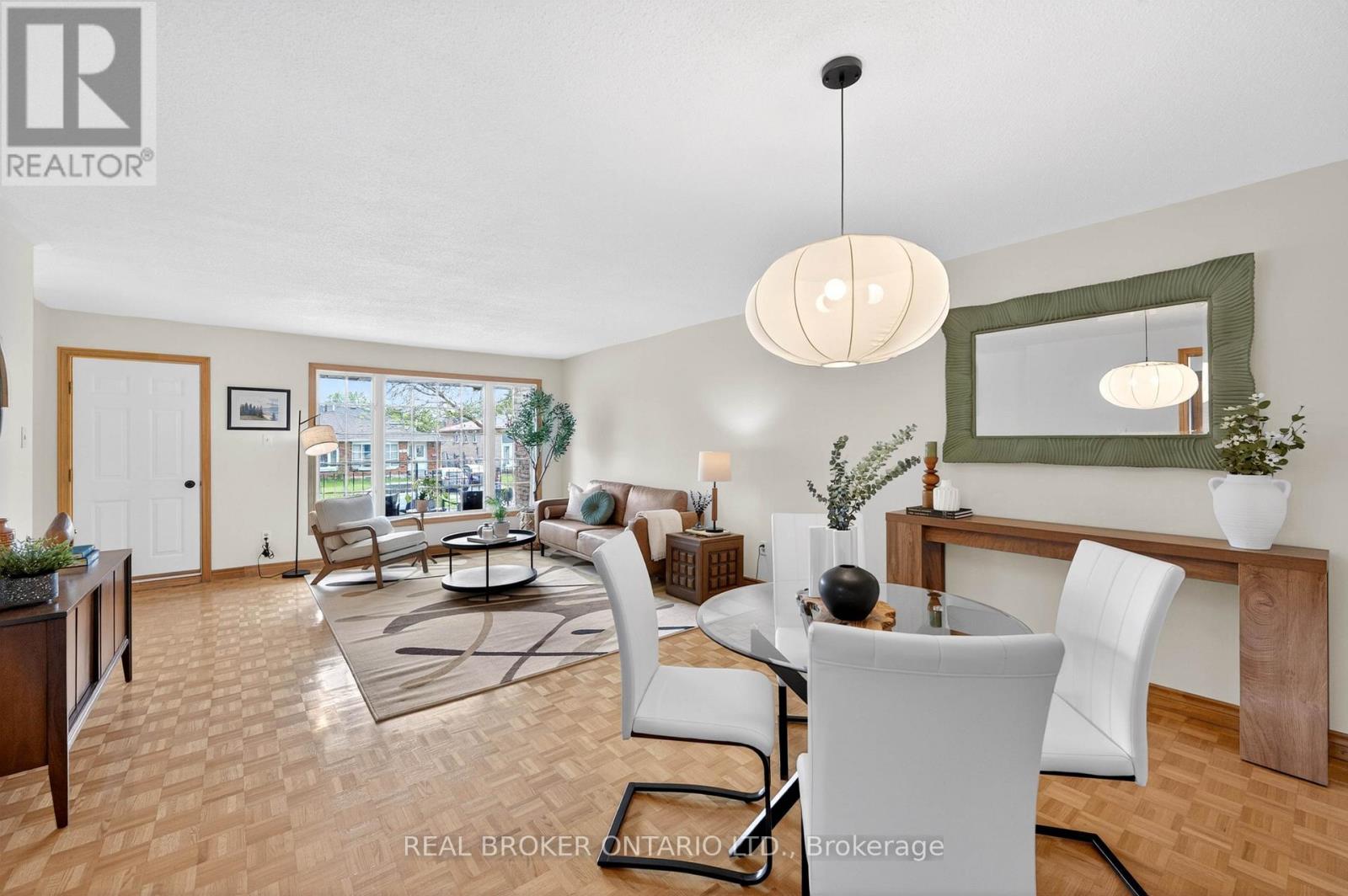 7778 Benavon Road, Mississauga, Ontario  L4T 3G3 - Photo 11 - W13165436