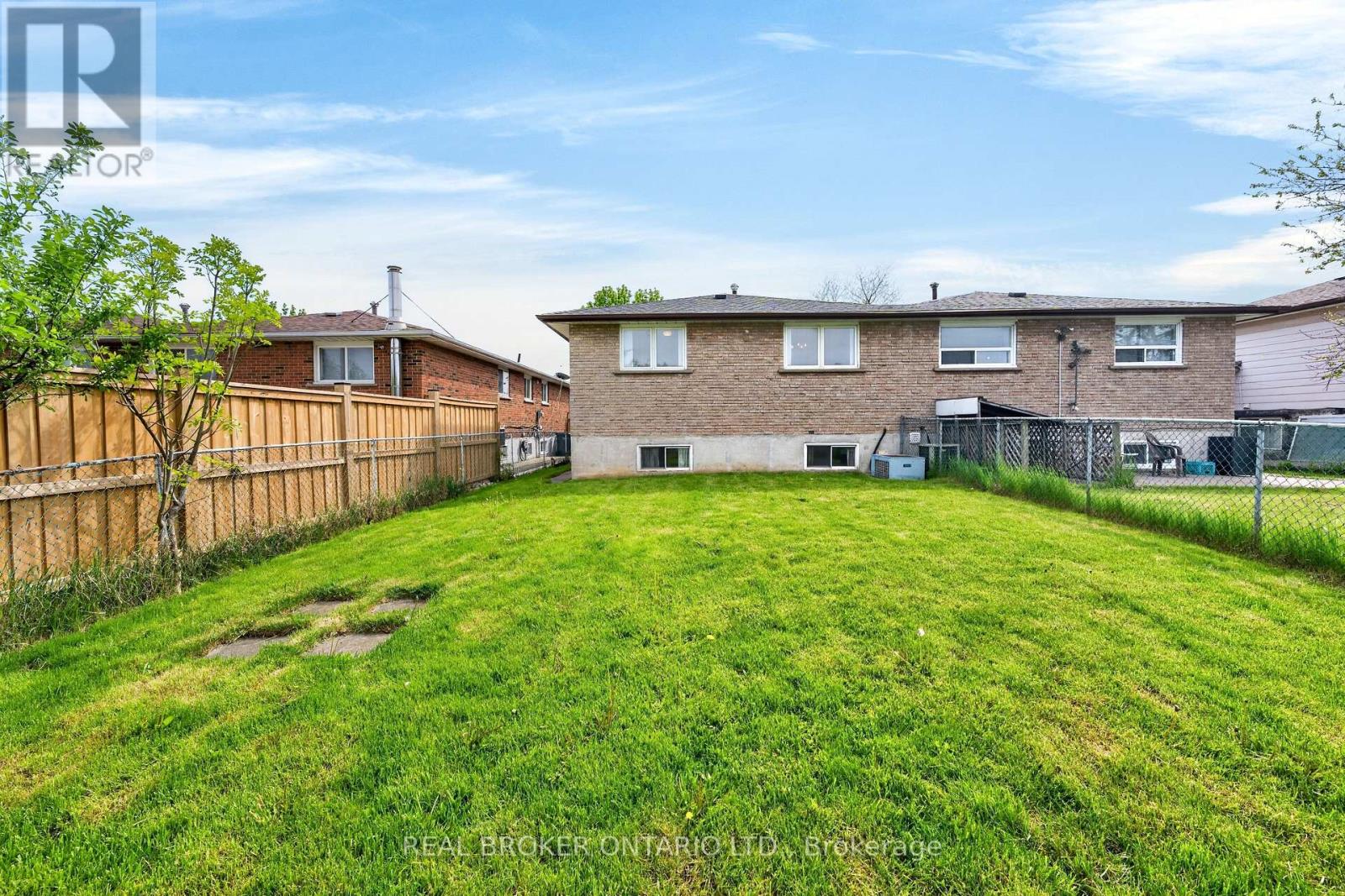 7778 Benavon Road, Mississauga, Ontario  L4T 3G3 - Photo 29 - W13165436