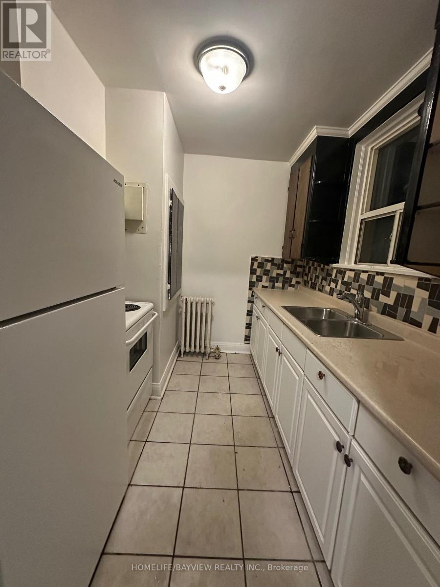 200 - 2597 Eglinton Avenue W, Toronto, Ontario  M6M 1T3 - Photo 8 - W13165474