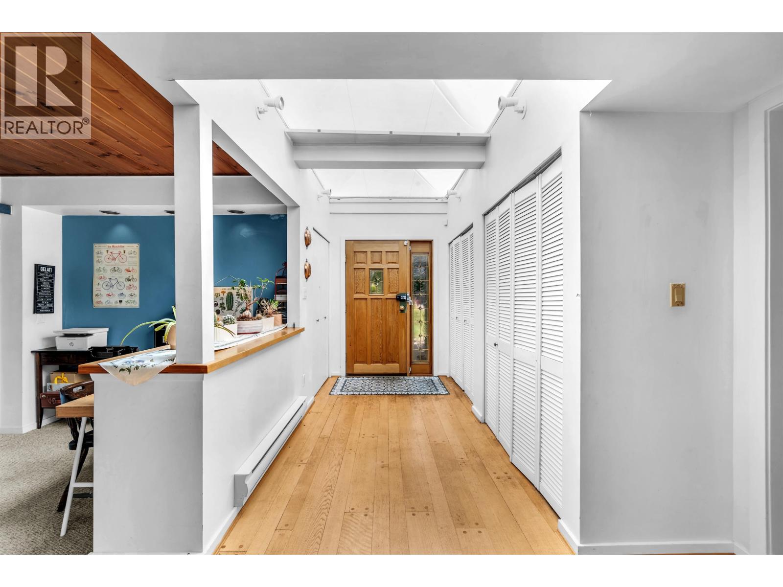977 Belvedere Drive, North Vancouver, British Columbia  V7R 2C2 - Photo 4 - R3125961