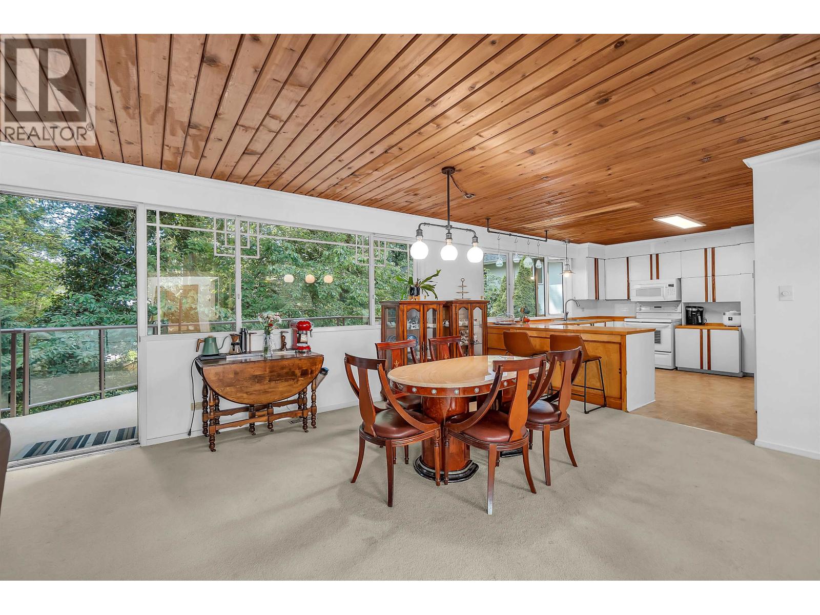 977 Belvedere Drive, North Vancouver, British Columbia  V7R 2C2 - Photo 15 - R3125961