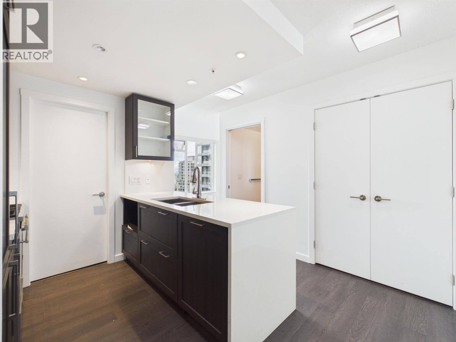 2202 5515 Boundary Road, Vancouver, British Columbia  V5R 0E3 - Photo 3 - R3125408