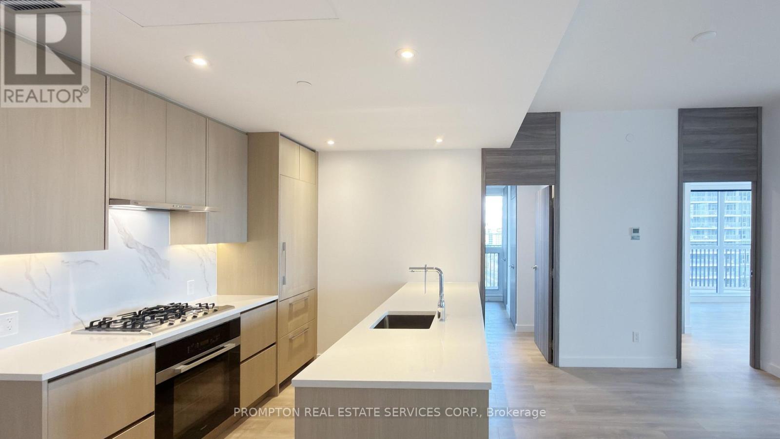 68 Esther Shiner Boulevard, Toronto, Ontario  M2J 0J6 - Photo 3 - C13165490