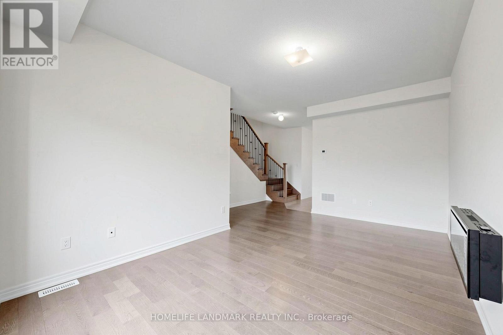 2686 Delphinium Trail, Pickering, Ontario  L1X 0M1 - Photo 10 - E13165506