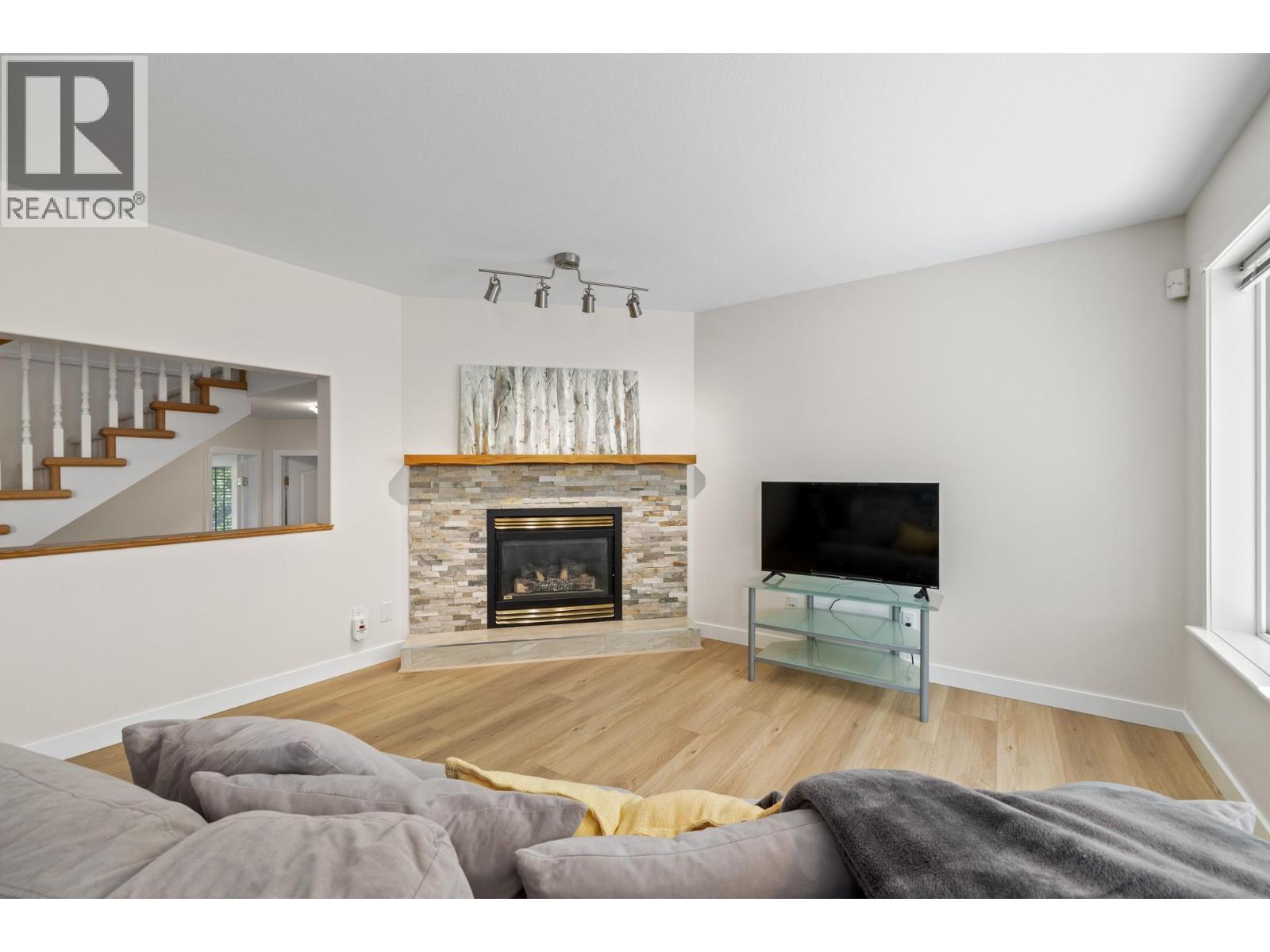1638 Lindsay Drive, Kelowna, British Columbia V1V 1T5 - Photo 10 - 10387410