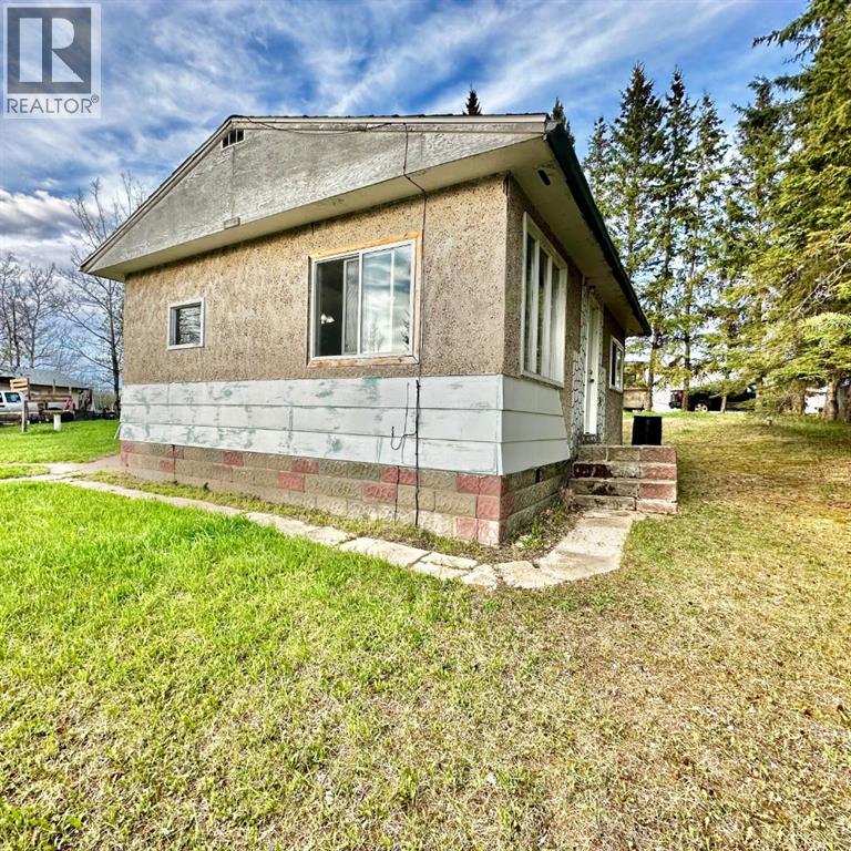 905 & 909 10th Street, Hylo, Alberta  T0A 1Z0 - Photo 30 - A2313904