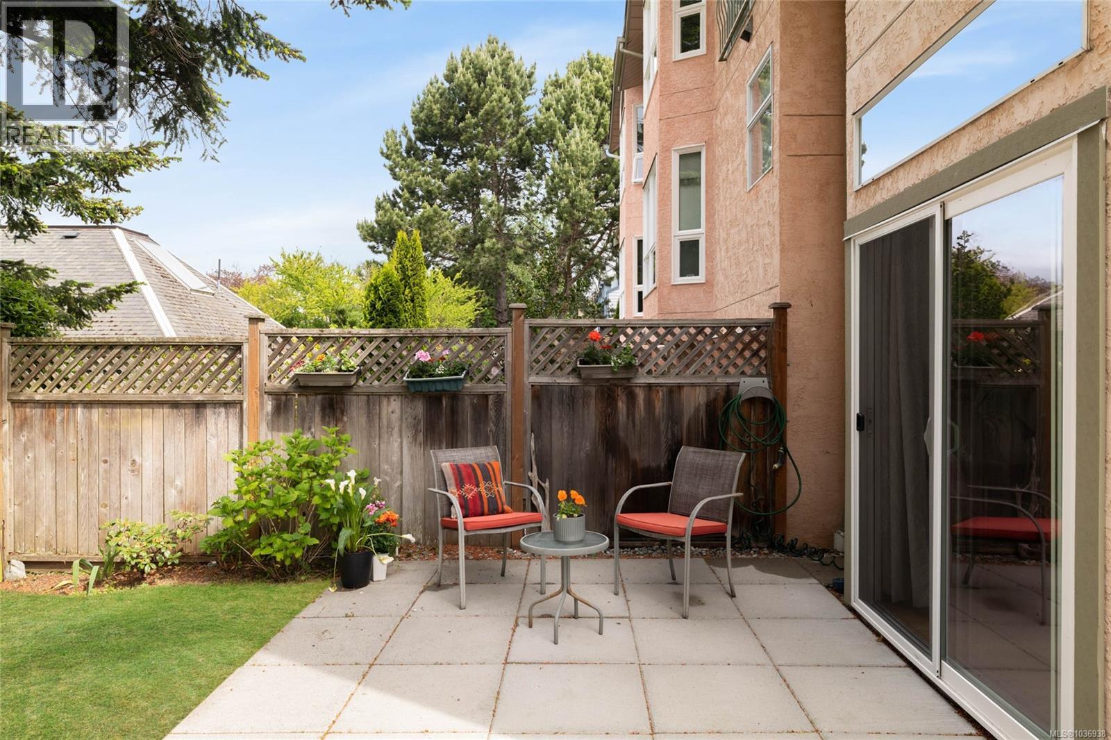 5 216 Russell St, Victoria, British Columbia V9A 3X2 - Photo 29 - 1036938