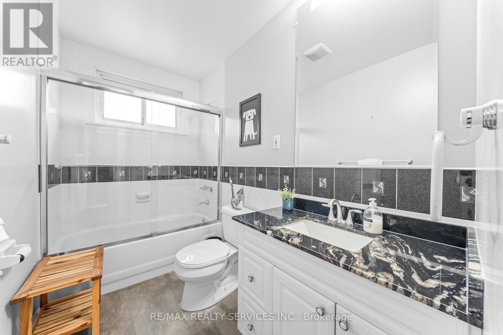 71 Belmont Drive, Brampton, Ontario  L6T 2K5 - Photo 28 - W13165480