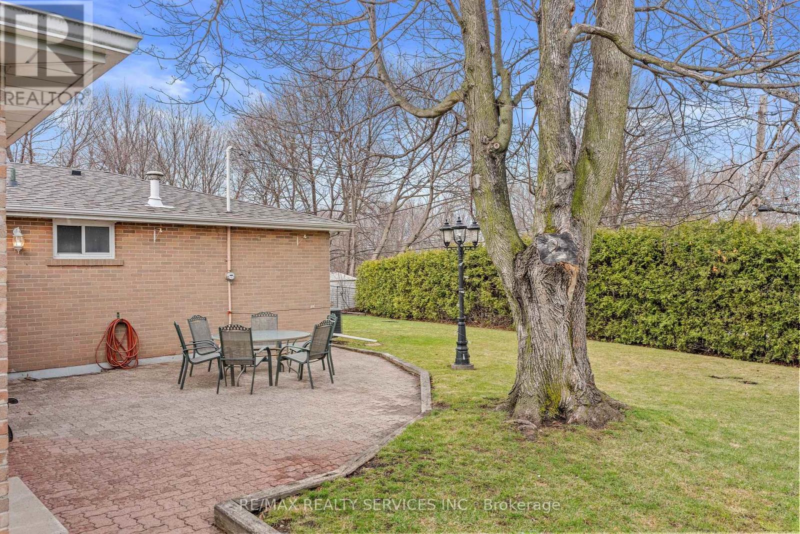 71 Belmont Drive, Brampton, Ontario  L6T 2K5 - Photo 45 - W13165480