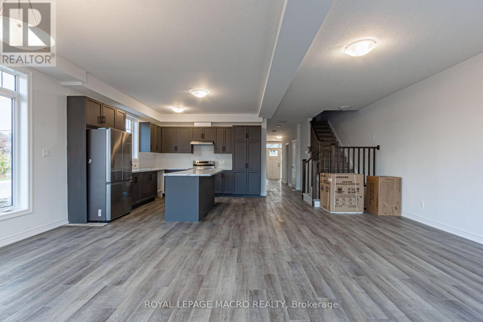 Main & Upper - 22 Oakdale Avenue, St. Catharines, Ontario  L2P 2B9 - Photo 10 - X13165514