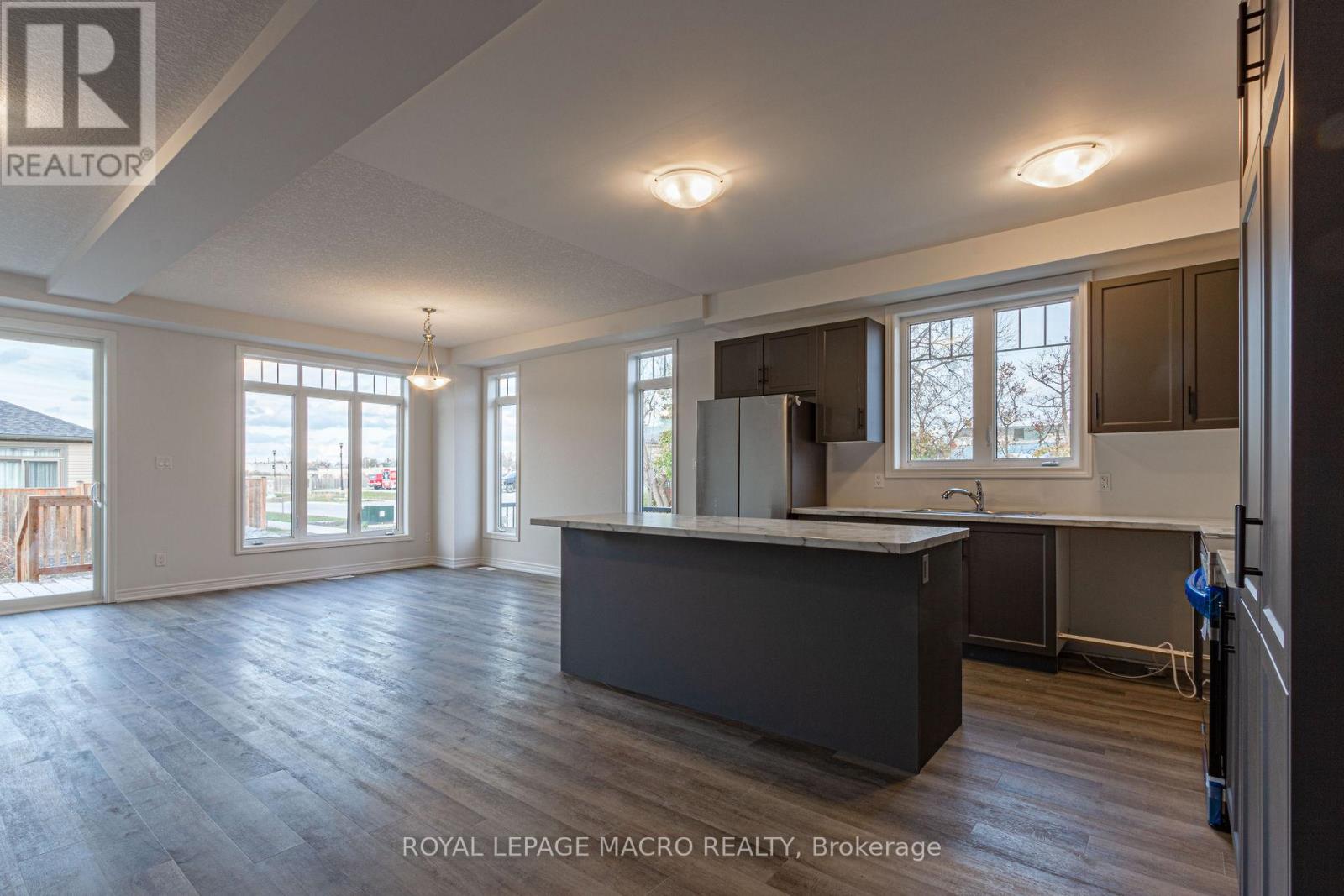 Main & Upper - 22 Oakdale Avenue, St. Catharines, Ontario  L2P 2B9 - Photo 15 - X13165514
