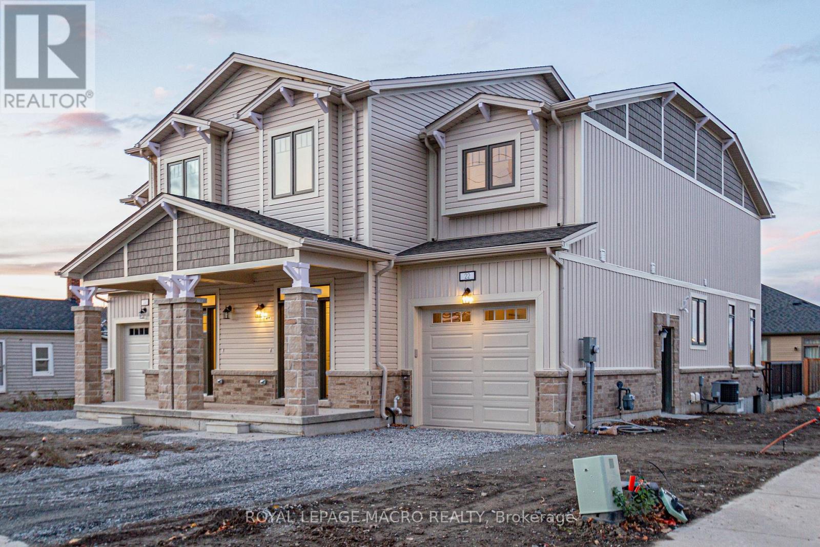 Main & Upper - 22 Oakdale Avenue, St. Catharines, Ontario  L2P 2B9 - Photo 2 - X13165514